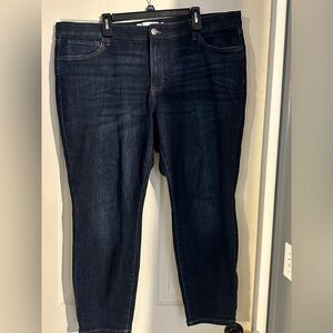 Sonoma 20W skinny ankle. Like new worn only once.